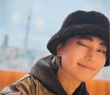 「【 氷川きよし 】 「パンチ効いたメイクのまま　錦糸町をぶらり」　オフショットに　ファン反響　「素敵すぎる　大好き❤」」の画像1