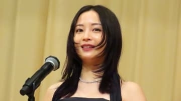 【 広瀬すず 】〝ブルーリボン賞〟主演女優賞を受賞　来年は妻夫木聡とともに司会「今から少しずつ準備していきたい」