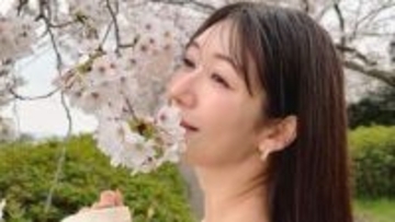 【 穂川果音 】満開の桜と菜の花に囲まれて「春爛漫がこんなに感じられる場所があるなんて〜」