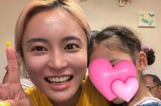 【小島瑠璃子】「いつまでも残しておきたい夏の思い出」親族が集まり花火大会を観賞