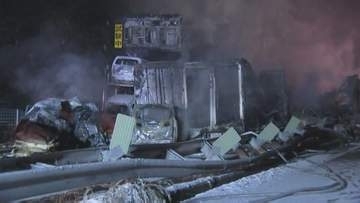 去年12月に関越道で起きた計67台が絡み2人が死亡した多重事故で警察が男女あわせて26人を書類送検