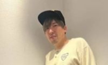 【EXIT・りんたろー。】保育園送迎時のパパコーデを披露　「#ヘンリーネック　が似合う　#おじさん　でありたいっていうか」