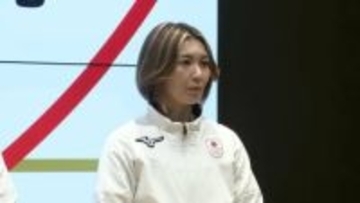 カーリング女子日本代表が帰国 8大会連続五輪へ「最高の準備を重ね、金メダル獲得へ」