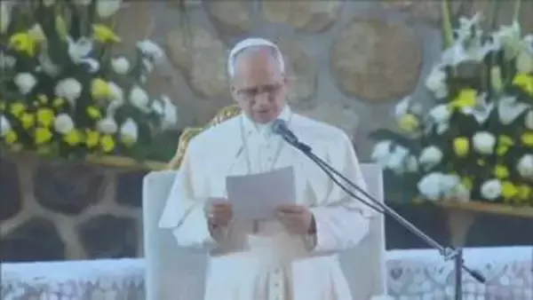 ローマ教皇レオ14世「世界はほんの一握りの暴君たちに荒らされている」トランプ氏と対立深める