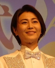 【氷川きよし】『川の流れのように』をパフォーマンス〝ひばりさんに背中を押されてきた〟