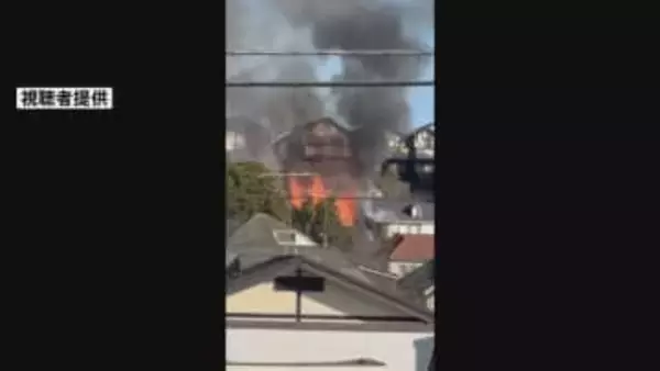 東京・小金井市の2階建て住宅が全焼　焼け跡から男性の遺体見つかる　この家に住む70代男性と連絡取れず　東京消防庁