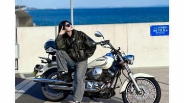 【 蒔田彩珠 】 「なんか今日めっちゃバイク乗りっぽくない」　愛車で海沿いをツーリング　【 YAMAHA　ドラッグスター250 】