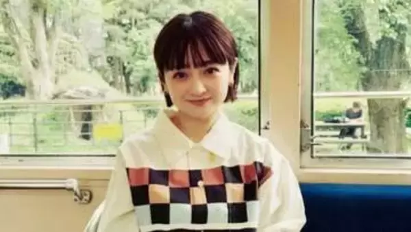 【 安達祐実 】　最新ショットに「少女にしか見えん」「また若返りましたね」の声　髪型に対するコメントには〝神対応〟