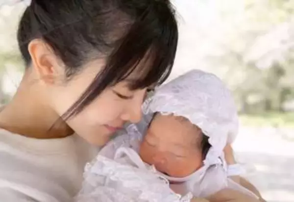【 仮面ライダーW・ヒロイン 】山本ひかるさん　第1子出産を報告「元気な女の子を出産しました　毎日楽しくてほんとうに幸せです」