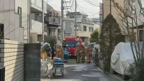 東京・世田谷区の2階建て住宅で火災　焼け跡から1人が遺体で見つかる 住人の80代男性か