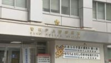 東京・上野「アメ横」で計400万円相当ネックレス2本盗まれる　買い物客装った男が試着したまま逃走　窃盗事件として捜査　警視庁