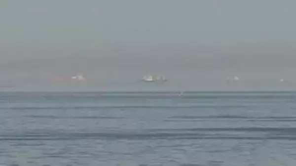 NY原油一時100ドル台　2週間ぶり　戦闘終結の期待後退で