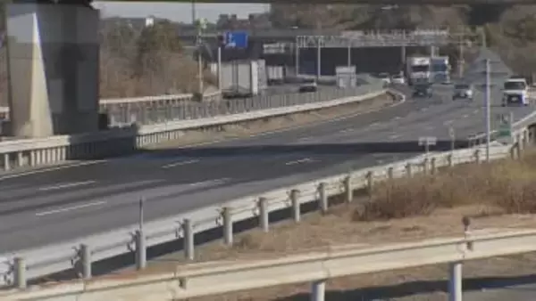 茨城・つくば市の常磐自動車道に男性の遺体　ひき逃げ事件の可能性