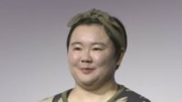 【 やす子 】５日間の予備自衛官・招集訓練修了を報告　「マイスーパーエンジェルゴッド…」と帰宅後の愛猫「アビシ」とのラブラブ姿を公開