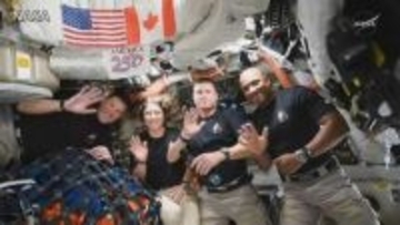 「現代の開拓者だ」トランプ大統領が宇宙飛行士を称賛