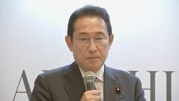 岸田元総理や萩生田幹事長代行が安倍元総理の回顧展訪れる　きょうで死去から4年