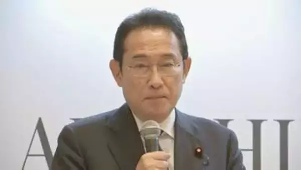 岸田元総理や萩生田幹事長代行が安倍元総理の回顧展訪れる　きょうで死去から4年