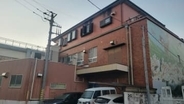 3階建ての菓子工場兼住宅で火事　60代とみられる男性1人死亡、1人けが　東京・足立区