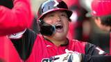 「村上宗隆、今季15号先制弾 ！ ジャッジに並ぶメジャートップタイ　脅威の年63本ペースでルーキー日本選手最多まであと7本」の画像1