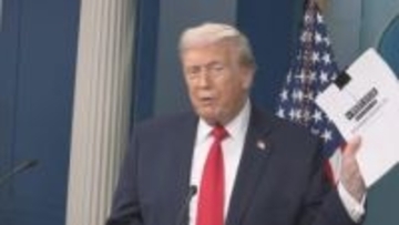 トランプ大統領　就任1年にあわせてホワイトハウス記者会見に「特別ゲスト」で登場　“365項目の勝利”をアピール