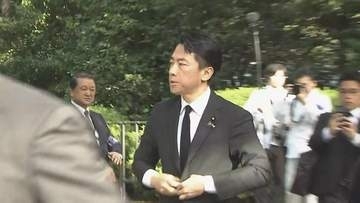 小泉防衛大臣ら閣僚や自民党・鈴木幹事長ら党幹部が相次いで靖国神社参拝　高市総理は参拝せず私費で玉串料を奉納