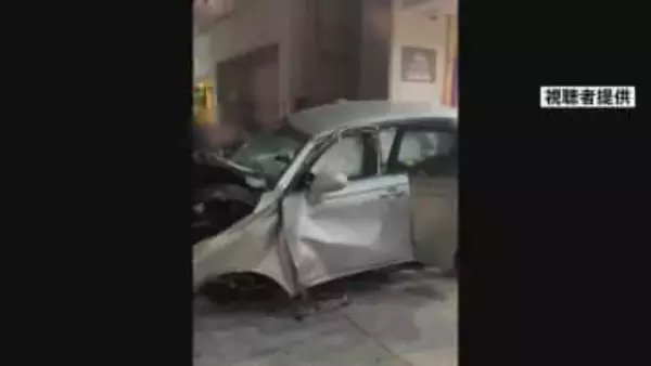 【速報】乗用車が歩行者を巻き込みながらスポーツジムに突っ込む　2人重傷を含む3人がけが　横浜市・中区