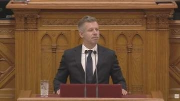 ハンガリー・マジャル首相　新大統領に「チェスの女王」ユディット・ポルガー氏を推薦　辞職した大統領を「操り人形」と批判
