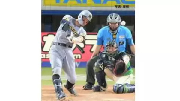 【阪神】”燕”を圧倒 優勝マジック18に 巨人と5差！三冠王・佐藤輝 驚異の豪快＆逆方向33、34号は3戦4発 大山4安打に追撃打 中野は猛打賞 伊藤将2勝目