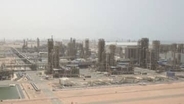 UAE最大の製油所が操業停止　周辺へのドローン攻撃で火災発生