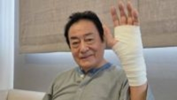 【 高橋英樹 】　バネ指手術後　経過を報告　「手の平のキズがちょっと痛みますが」　食事も増え　「私はどんどん回復しています」