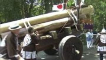 7年後の伊勢神宮の式年遷宮に向け「御木曳行事」はじまる 市民らおよそ3000人が参加 三重・伊勢市