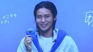 【目黒蓮】カナダから中継で「すごく大きな目黒蓮になってしまって...」お気に入りの人形と喋って大興奮