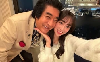 【 藤岡弘、】三女・藤岡舞衣さん18歳バースデー　親子ショットも公開「本当素敵な家族」「お姫様みたい」祝福の声続々