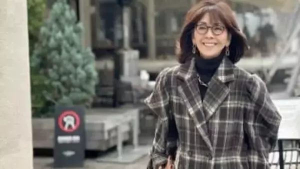【 柏木由紀子 】「新しい物に袖を通す小さな勇気」チェックのジャケットで前向きな笑顔　 “77歳のライフスタイルを発信”