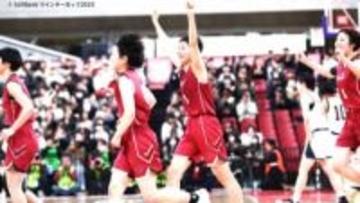 【高校バスケ】大阪薫英女学院、ウインターカップ悲願の初優勝！愛知・桜花学園との死闘制し大逆転V