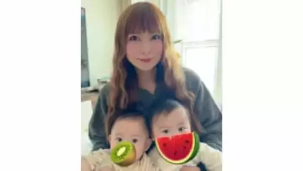 【 中川翔子 】　双子の離乳食に「性格の差」実感　「お茶碗にかぶりつく弟」と「ゆっくりな兄」　「あしたから離乳食の種類がおかゆプラス野菜になるから楽しみ！」