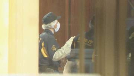 「理由は覚えていない」新宿のホテル内レストランで女性ら刺したか 58歳女を逮捕　夫と女性と3人で食事中…夫婦関係をめぐるトラブルか　警視庁への相談も