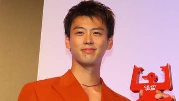 【竹内涼真】「あんな面倒なものは作りません！」と筑前煮拒否　『じゃあつく』“鮎メロ＆海老カツ” がギャラクシー賞に登場