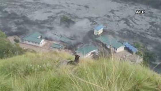 ネパールでまた大規模な土石流　民家や橋など流され5人行方不明　“土砂ダム”決壊が原因か
