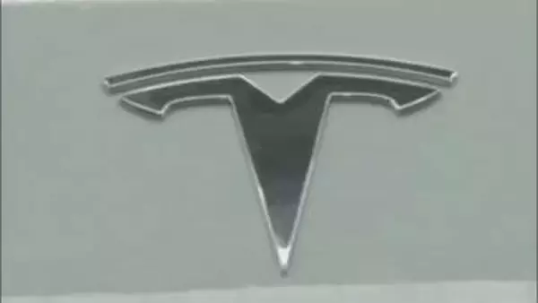 テスラ増収増益　ヒト型ロボット量産へ動き本格化へ