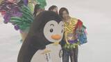 「荒川静香さん、鍵山優真さんら出演のアイスショーに法務省保護局のマスコット“更生ペンギン”のホゴちゃん登場　保護司のなり手不足するなか「色々な人に知ってほしい」」の画像1