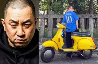 【 レイザーラモンRG 】愛車「ベスパT5」と2ショット　「古着屋でひっそり売られてたRoberto Baggioユニフォームとvespa」