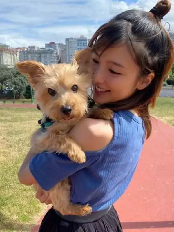 【 真野恵里菜 】　愛犬との別れを報告　「家族であり親友であり相棒であり　本当に大切で愛おしくてものすごく大きな存在」「今はただただ寂しくて悲しい」