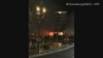 40人死亡のスイスのバー火災 「花火が天井に燃え移った可能性」 捜査当局