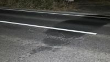 バイクに乗った高校2年の男子生徒（17）が駐車中のトラックに衝突　意識不明の重体　栃木・大田原市