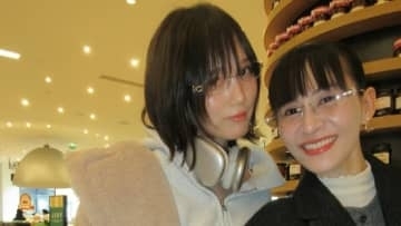 【本田翼】フランス旅行でPerfume・あ〜ちゃんと奇跡的な遭遇　お茶爆買い＆手巻き寿司ランチ「持ってる2人」と反響