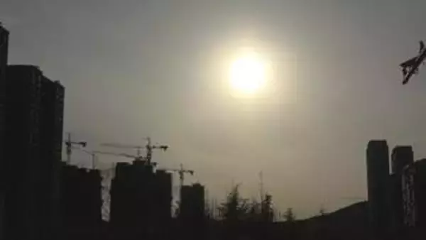 中国　2月の新築住宅価格　主要70都市のうち53都市で値下がり　前月と比べやや改善