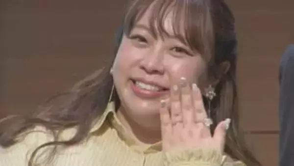 【 餅田コシヒカリ 】 「とびきりラブラブです」　結婚発表後　初の公の場　きんに君からのお祝いギャグもさく裂