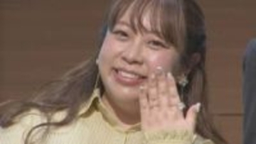 【 餅田コシヒカリ 】 「とびきりラブラブです」　結婚発表後　初の公の場　きんに君からのお祝いギャグもさく裂