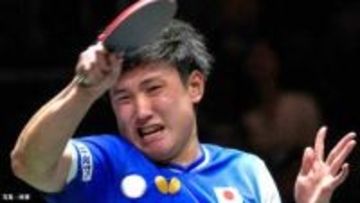 日本は中国に1-8の完敗で銀メダル...完全アウェーの中、張本智和が意地みせるも王者の牙城崩せず【卓球混合団体W杯】